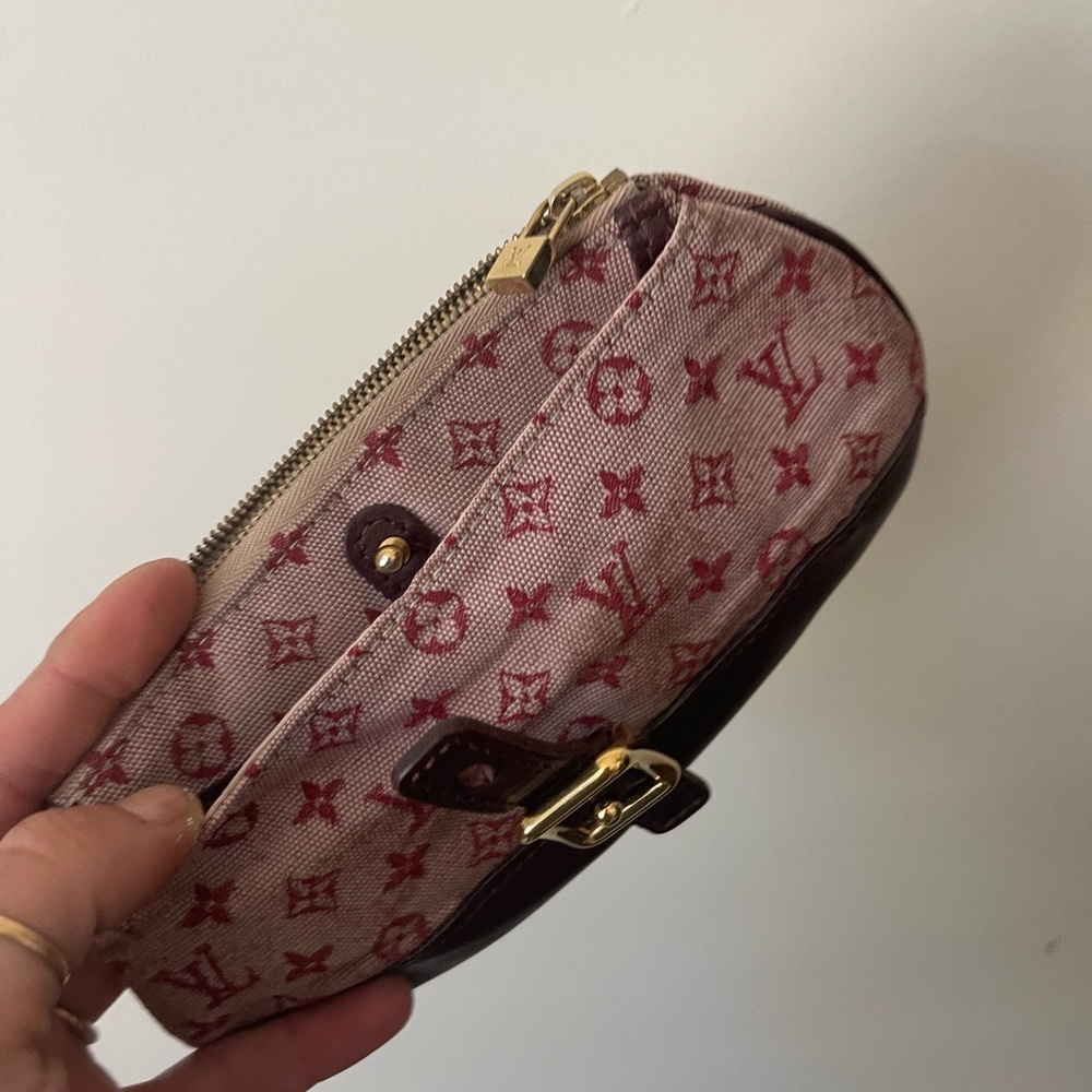 Louis Vuitton Clutch - Picture 4 of 6